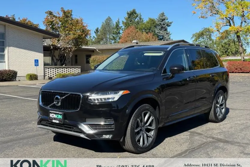 2018 Volvo XC90 T5 Momentum Sport photo 1