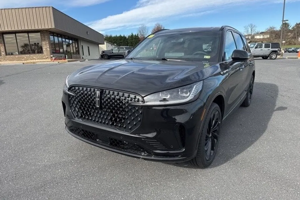 2025 Lincoln Aviator Reserve photo 1