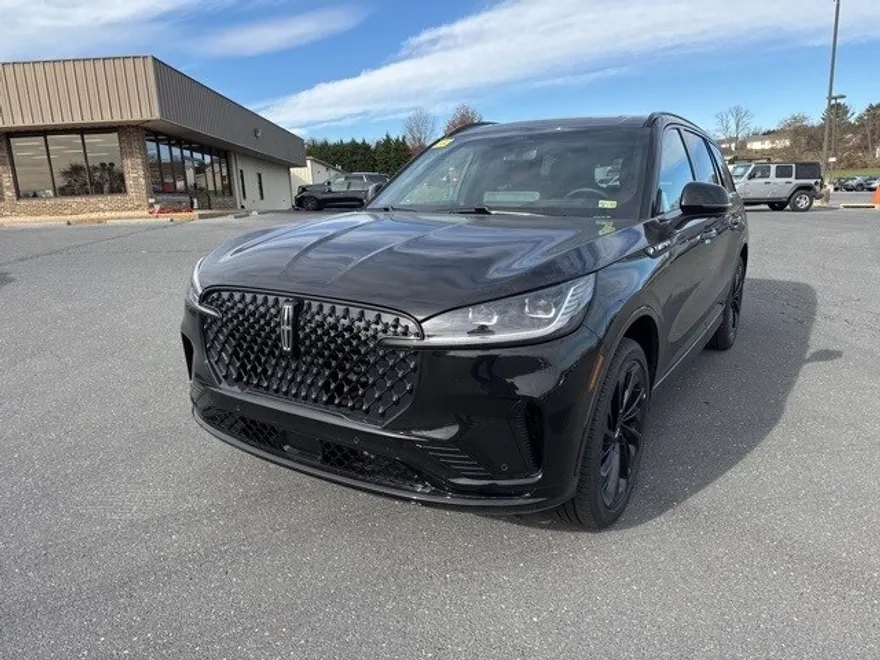 2025 Lincoln Aviator Reserve photo 1