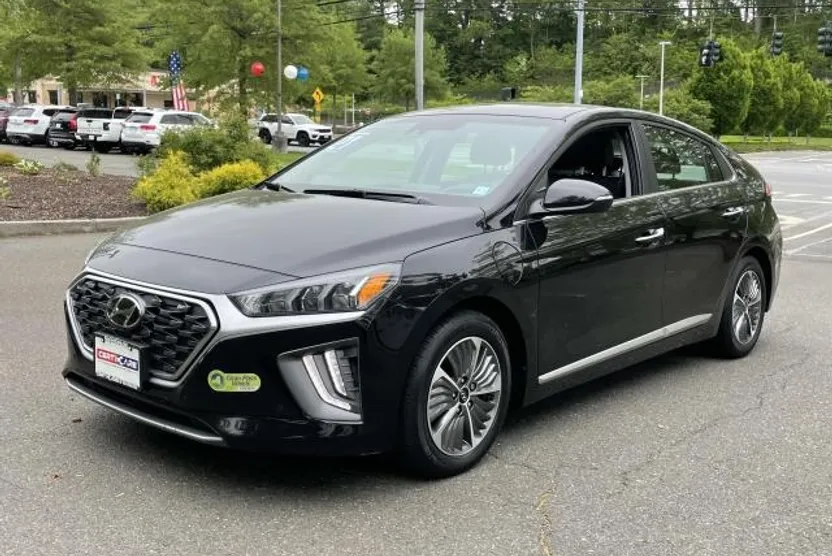 2021 Hyundai Ioniq Plug-In Hybrid Limited photo 1