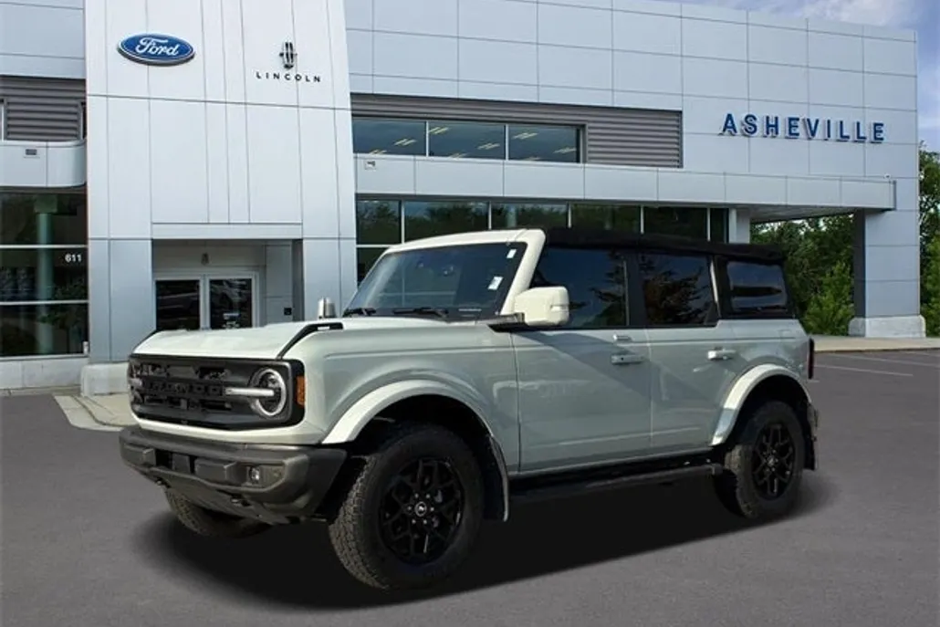 2022 Ford Bronco Base Big Bend Black Diamond Outer Banks photo 1