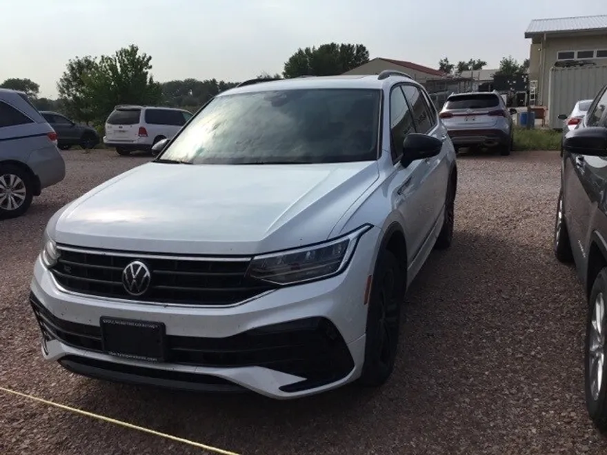 2022 Volkswagen Tiguan SE R-Line Black photo 1