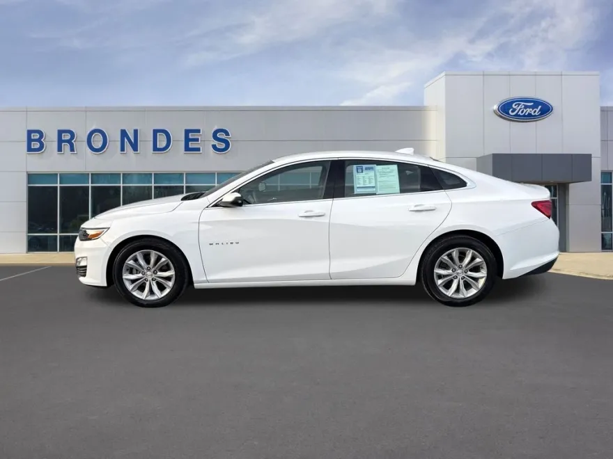2025 Chevrolet Malibu 1LT photo 1