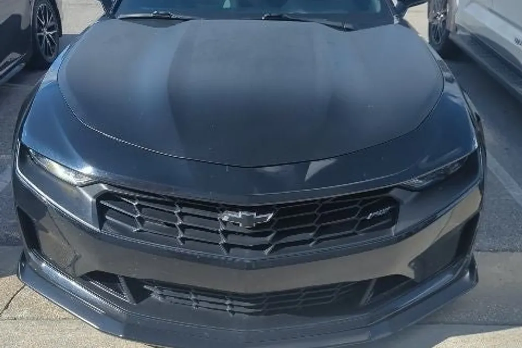 2019 Chevrolet Camaro 1LT photo 1
