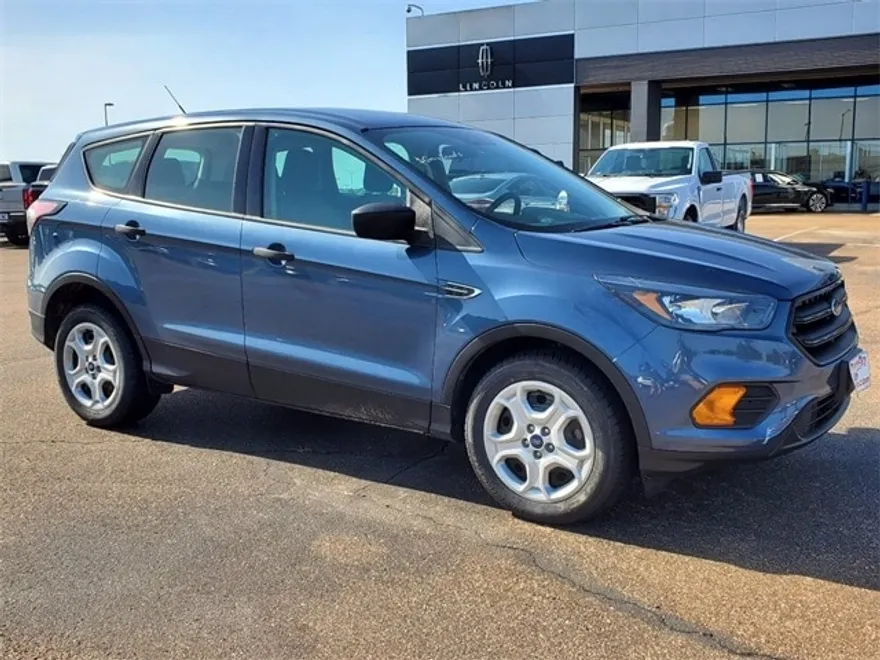 2018 Ford Escape S photo 1
