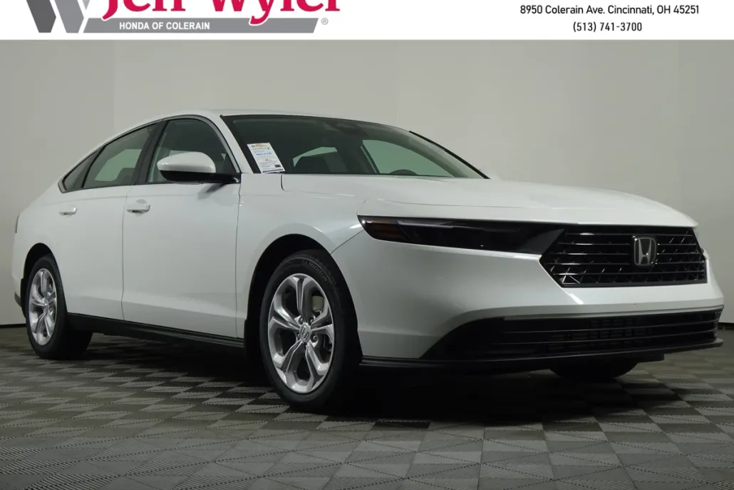 2025 Honda Accord LX photo 1