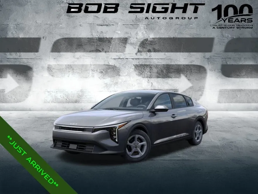 2025 Kia K4 LXS photo 1