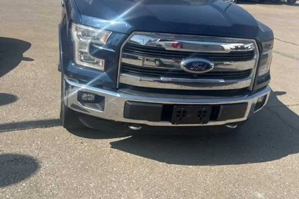 2015 Ford F-150 Lariat photo 1