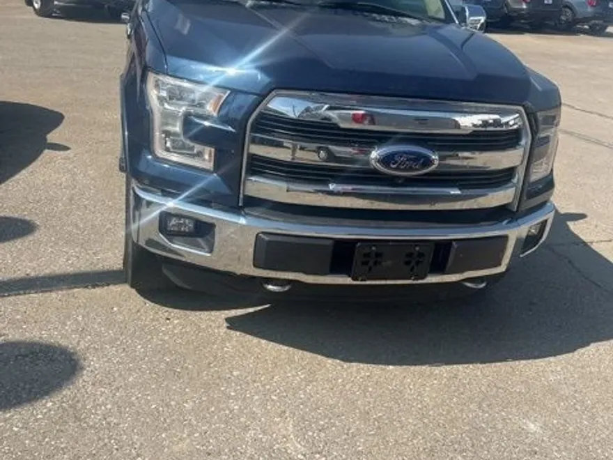 2015 Ford F-150 Lariat photo 1
