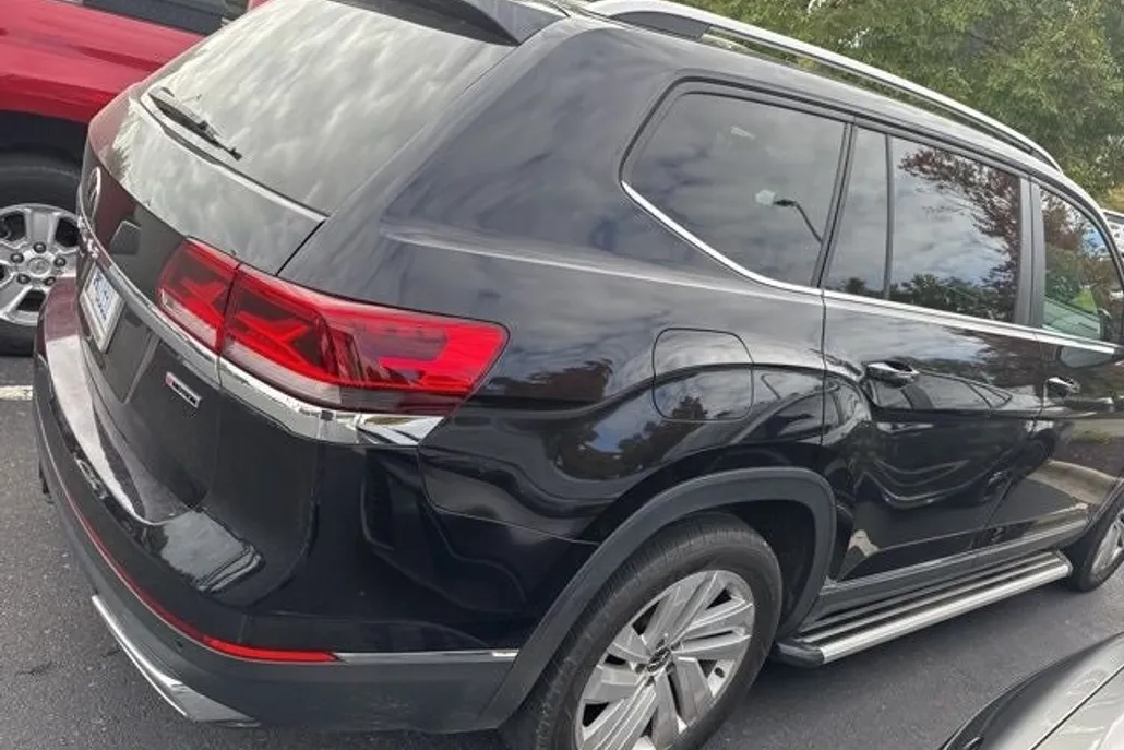 2021 Volkswagen Atlas SEL photo 1