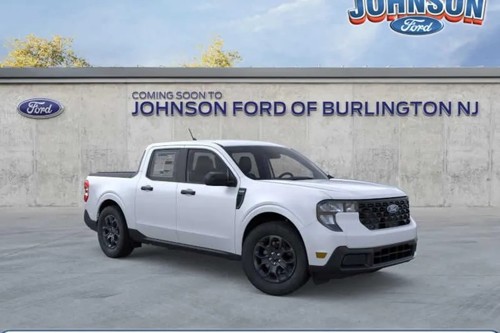 2025 Ford Maverick XLT photo 1