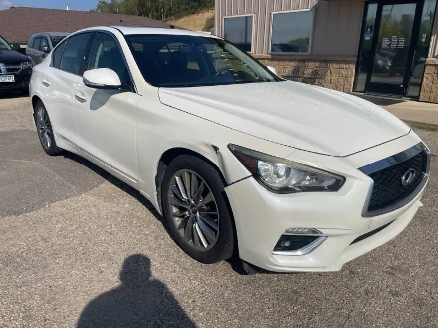 2018 Infiniti Q50 3.0t LUXE photo 1
