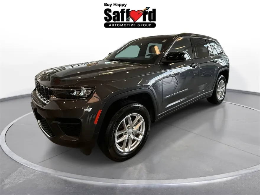 2025 Jeep Grand Cherokee Laredo photo 1