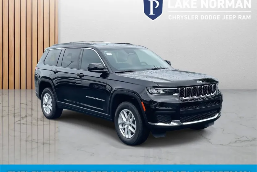 2025 Jeep Grand Cherokee Laredo X photo 1