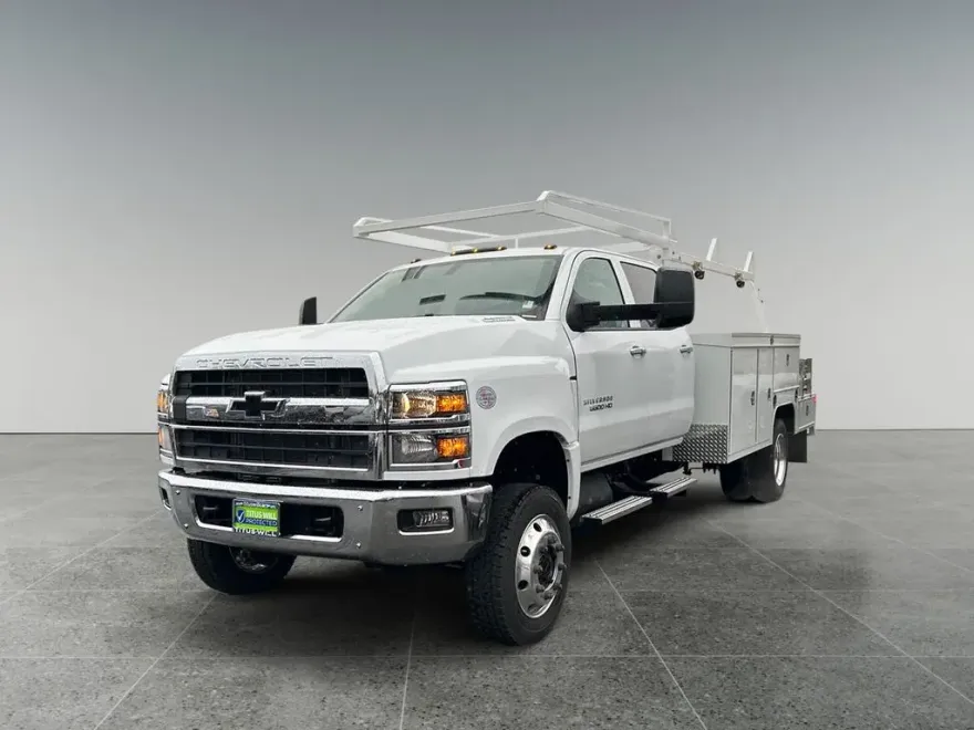 2024 Chevrolet Silverado 4500HD Work Truck photo 1