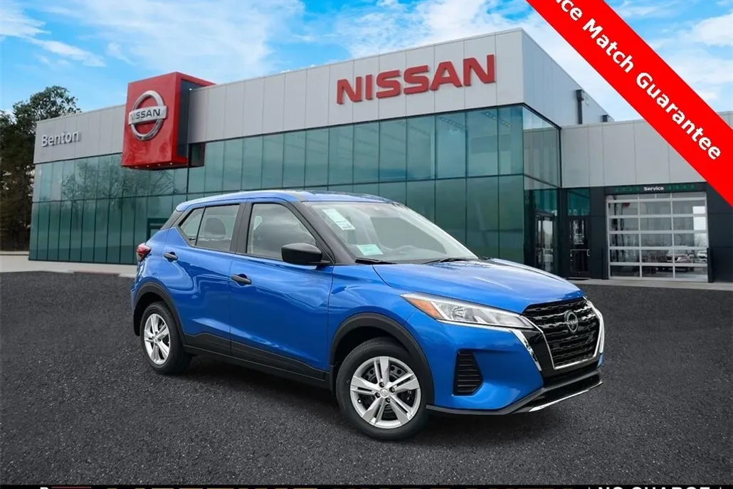 2025 Nissan Kicks Play S photo 1