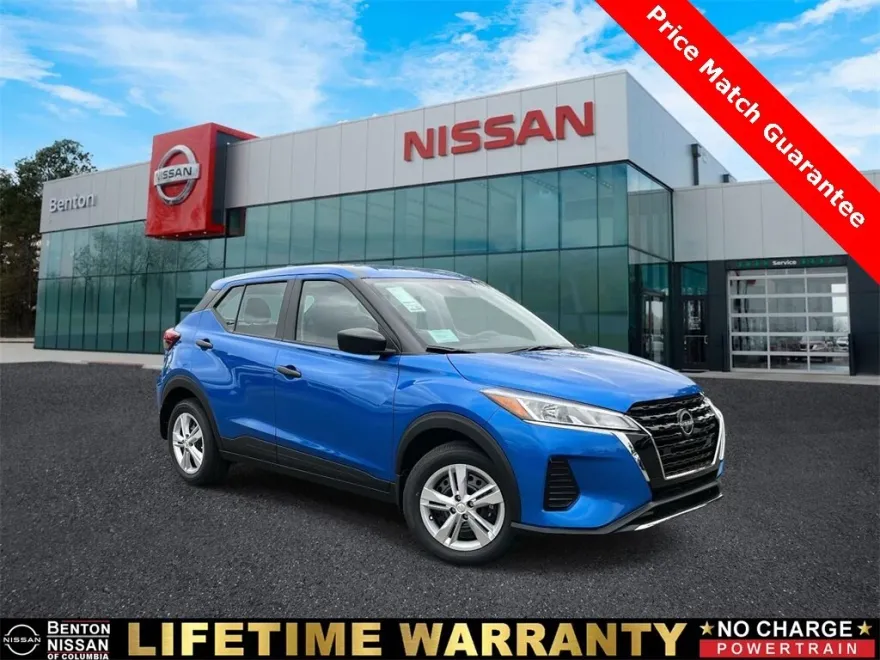 2025 Nissan Kicks Play S photo 1