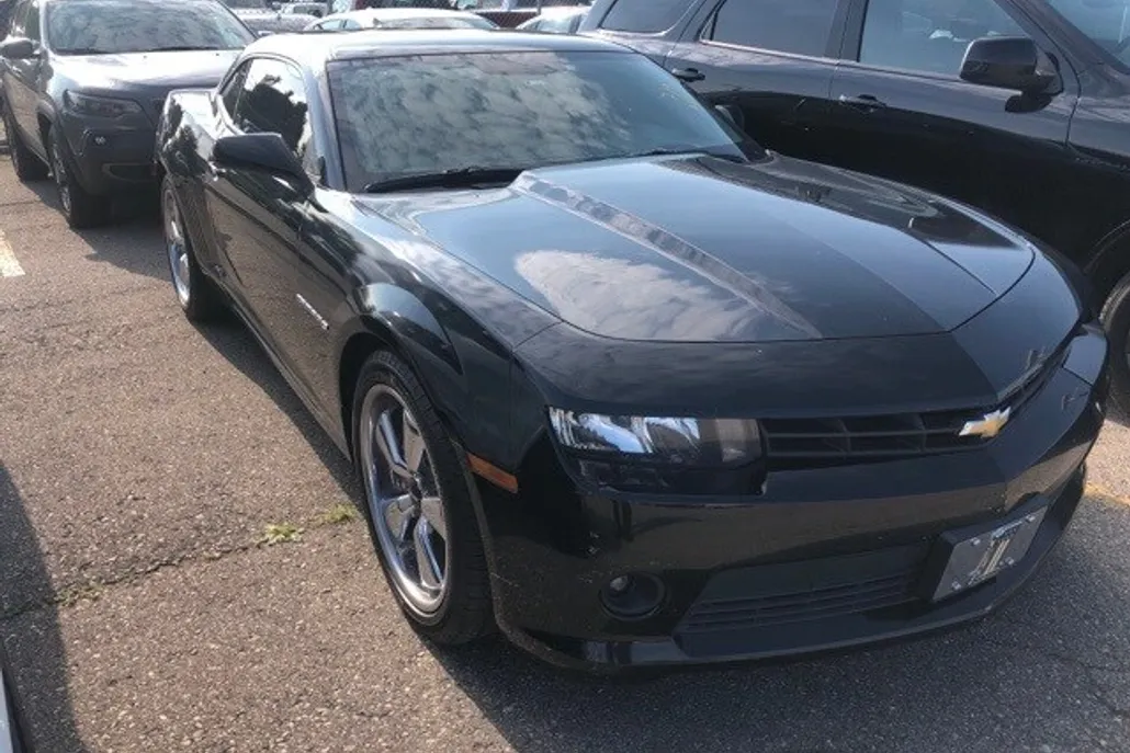 2015 Chevrolet Camaro 2LT photo 1