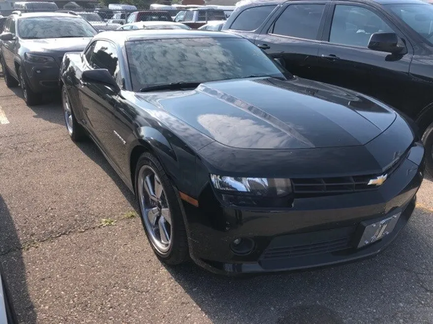2015 Chevrolet Camaro 2LT photo 1