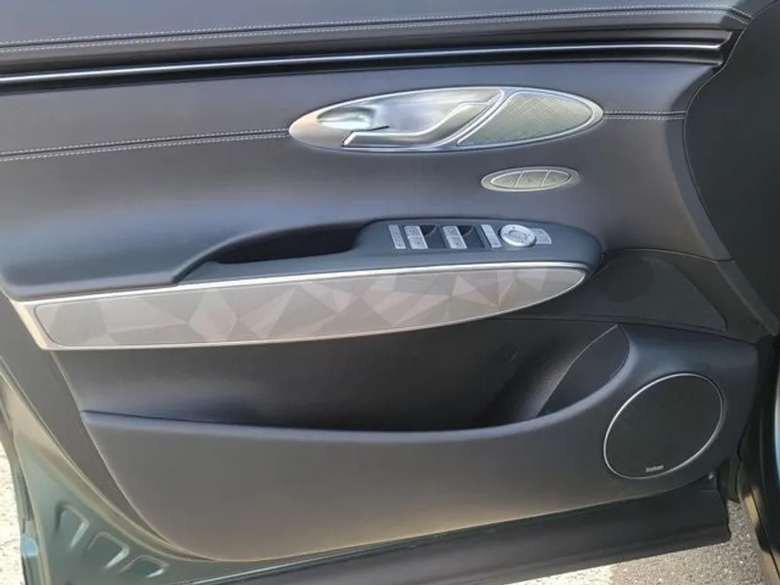2024 Genesis GV70 3.5T Sport photo 8