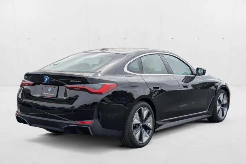 2025 Bmw i4 xDrive40 photo 1