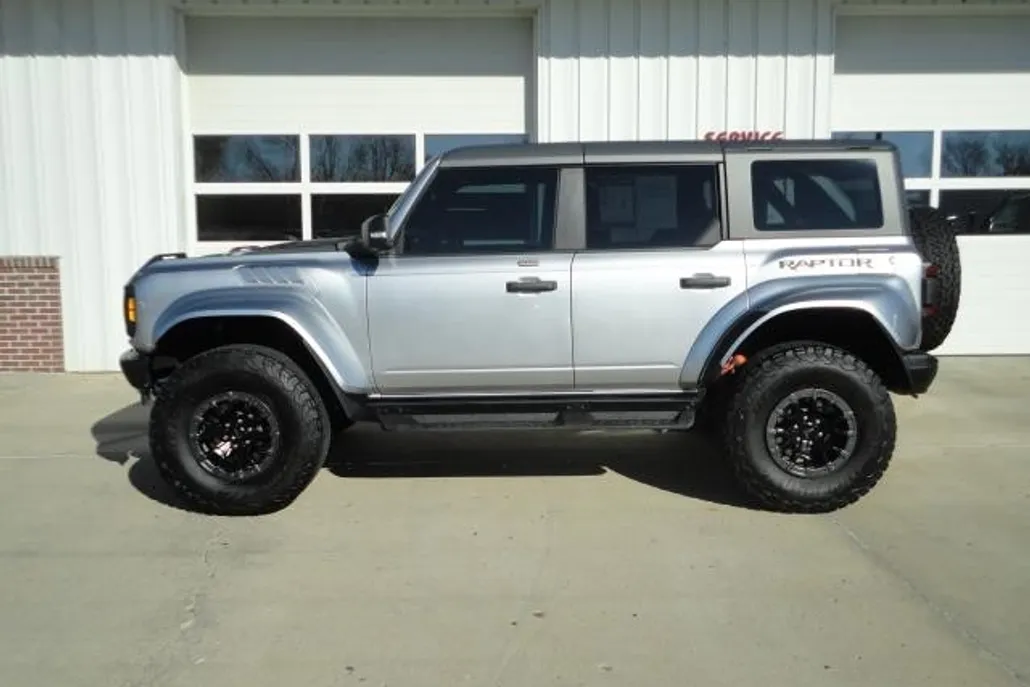 2022 Ford Bronco Raptor photo 1