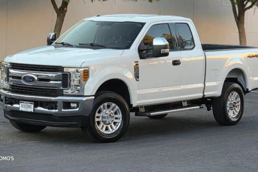 2018 Ford F-250 XLT photo 1