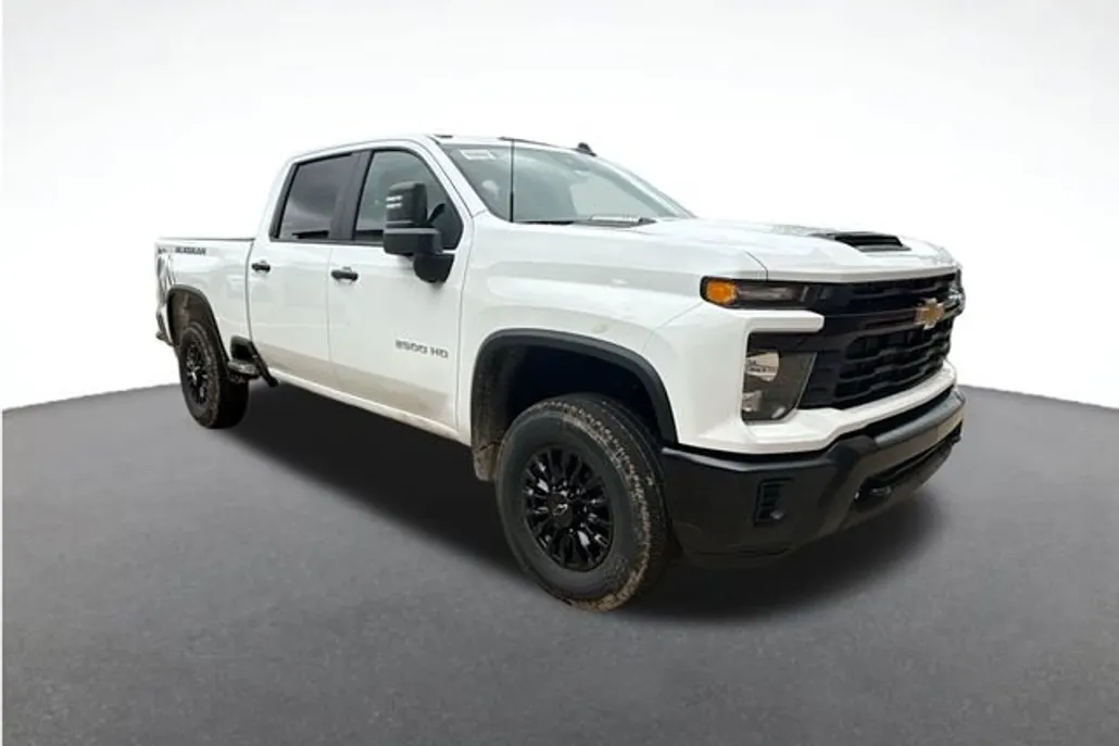 2025 Chevrolet Silverado 2500HD photo 1