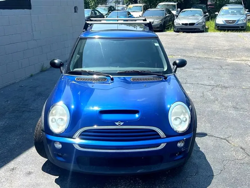 2003 Mini Cooper S photo 1