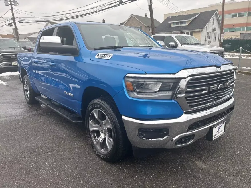 2023 Ram 1500 Laramie photo 1