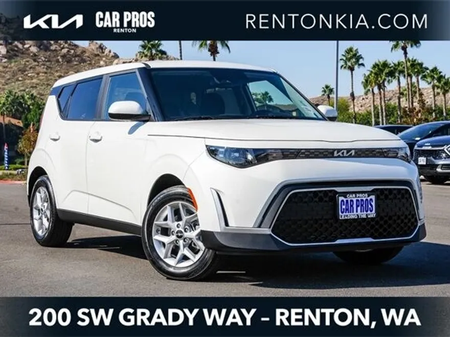 2025 Kia Soul S photo 1