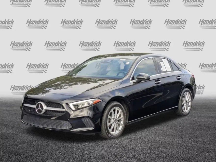 2019 Mercedes Benz A 220 4MATIC photo 1