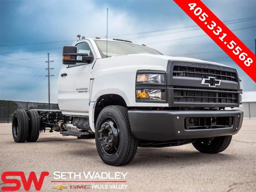 2023 Chevrolet Silverado 4500HD Work Truck photo 1