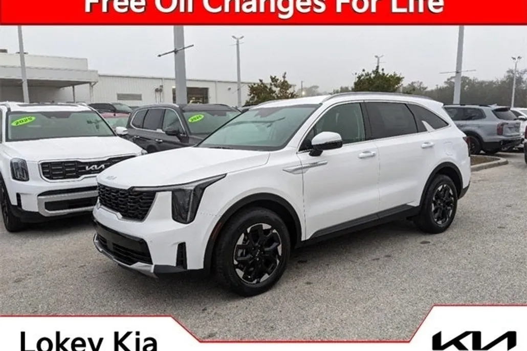 2025 Kia Sorento S photo 1