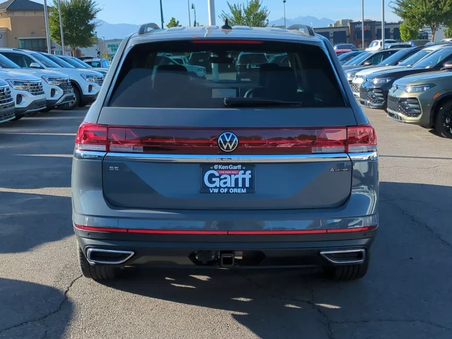 2026 Volkswagen Atlas SE Technology photo 1