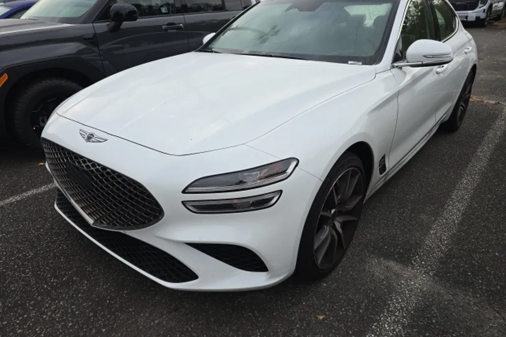 2026 Genesis G70 2.5T AWD photo 1