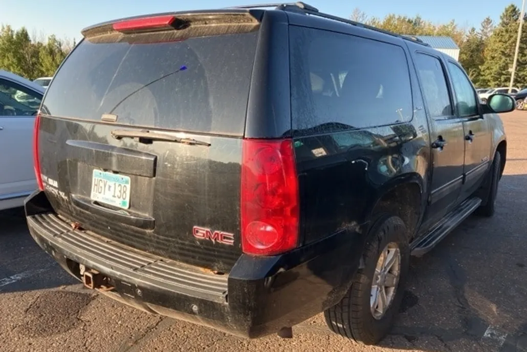 2012 Gmc Yukon XL SLT 1500 photo 1