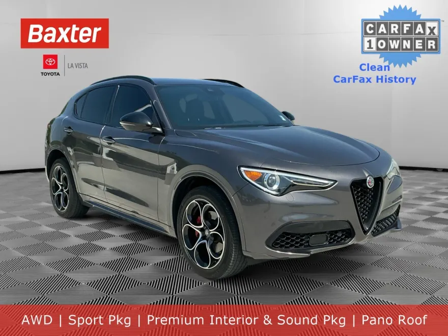 2023 Alfa Romeo Stelvio Ti photo 1