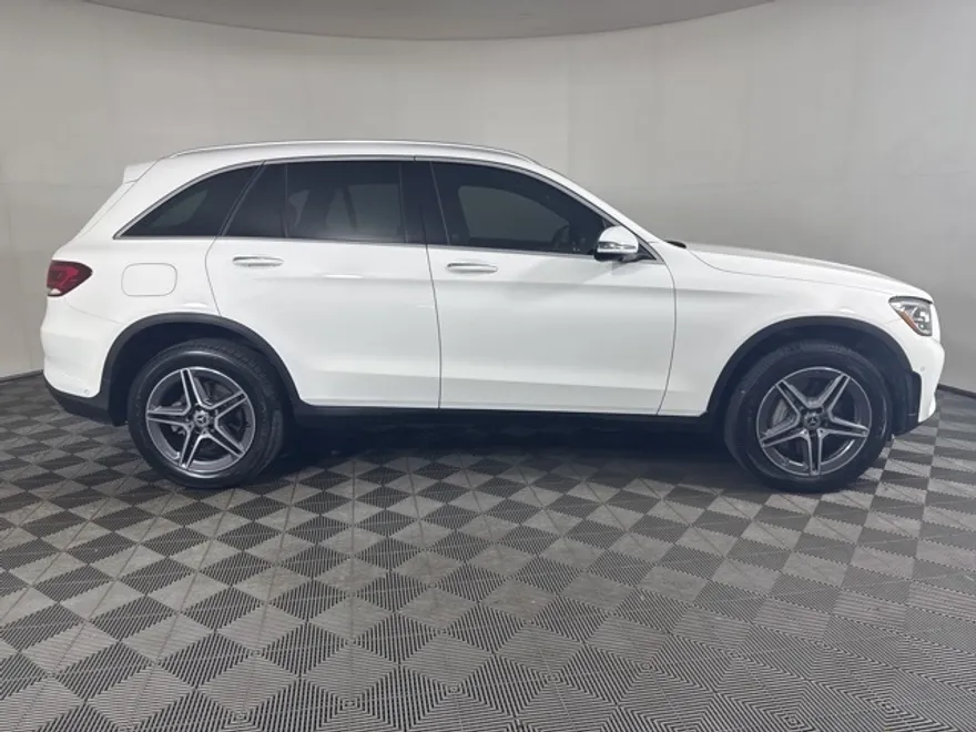 2022 Mercedes Benz GLC 300 4MATIC photo 1