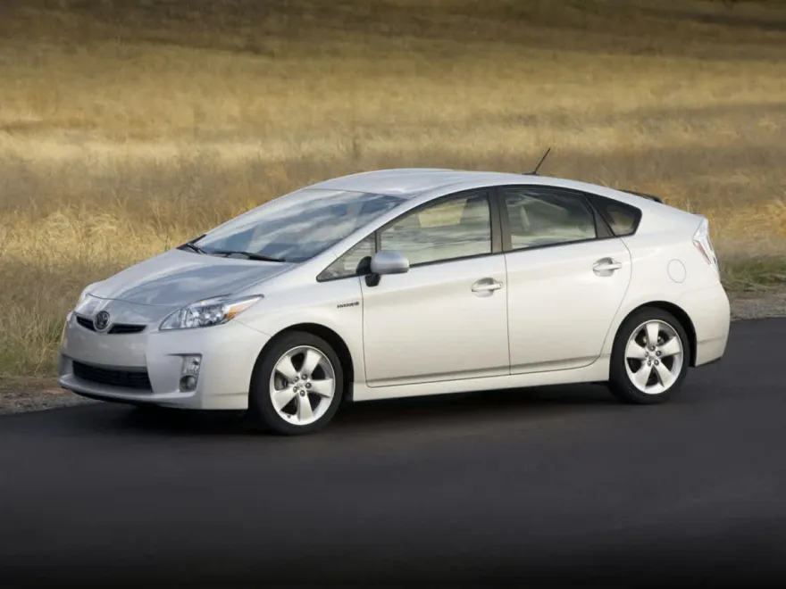 2010 Toyota Prius Two photo 1