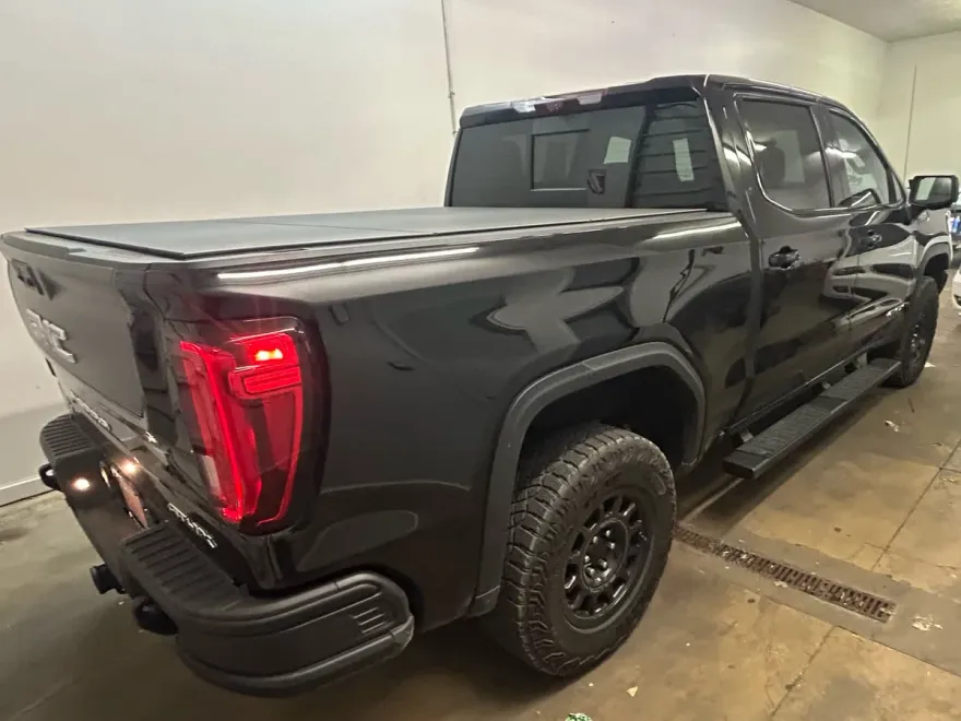 2023 Gmc Sierra 1500 AT4X photo 1