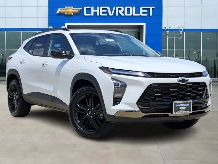 2025 Chevrolet Trax ACTIV photo 1