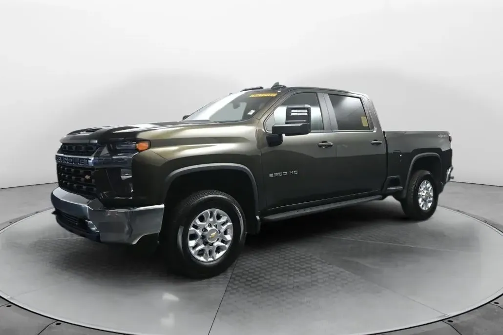 2022 Chevrolet Silverado 2500HD LT photo 1