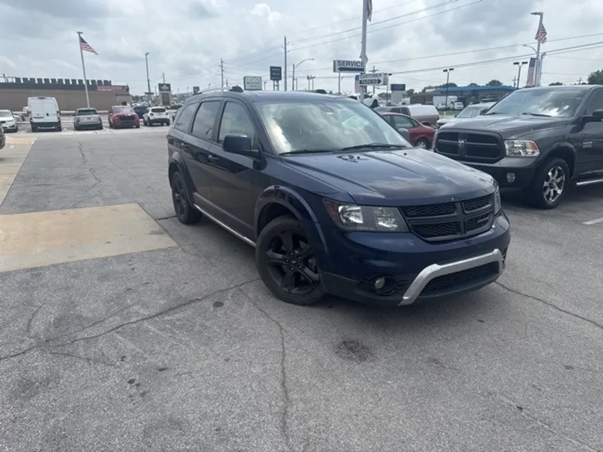 2020 Dodge Journey Crossroad photo 1