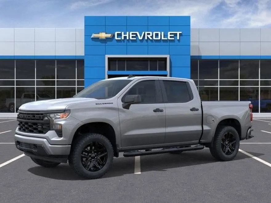 2026 Chevrolet Silverado Custom photo 1
