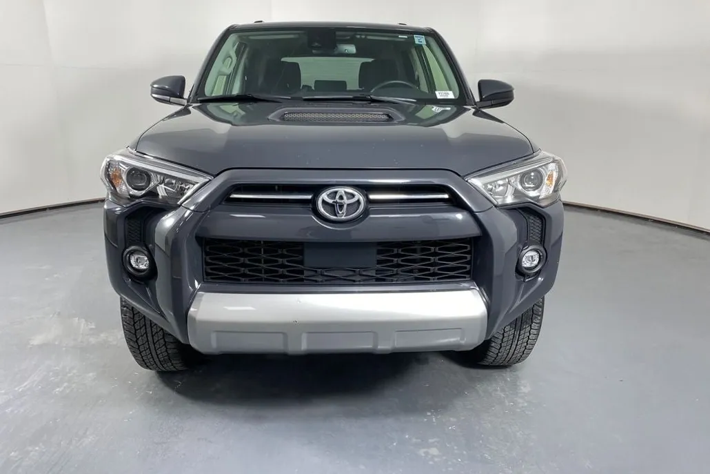 2024 Toyota 4Runner TRD Off-Road photo 1
