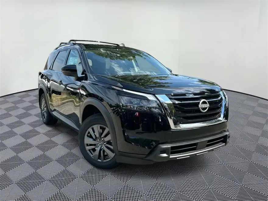 2025 Nissan Pathfinder SV photo 1