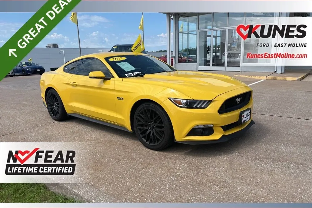 2017 Ford Mustang GT Premium photo 1