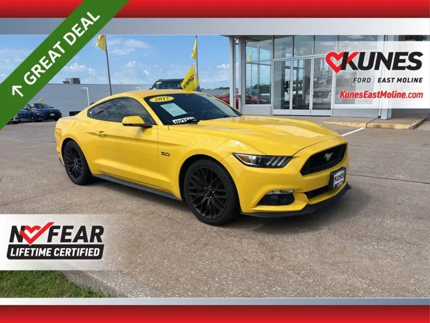 2017 Ford Mustang GT Premium photo 1
