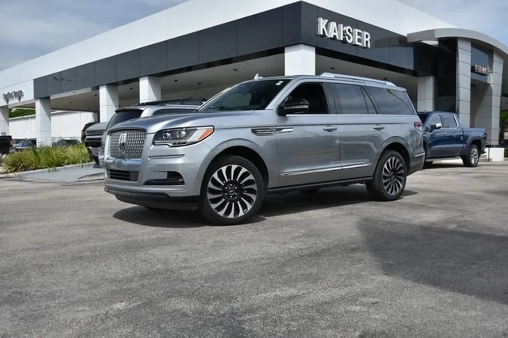 2023 Lincoln Navigator Reserve photo 1